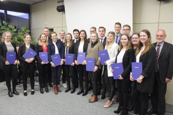 2020_Abschlussfeier_Verkürzer21